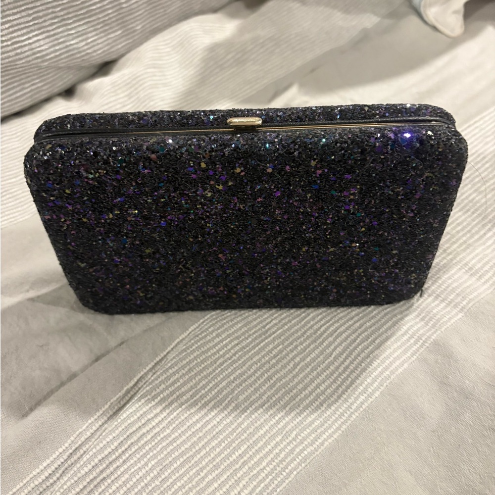 NEW WITHOUT TAGS beautiful Black Glitter Clutch. Great for holidays😊